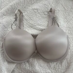 Victoria's Secret Smooth Light Gray Bra with Rhinestone - Very Sexy Collection